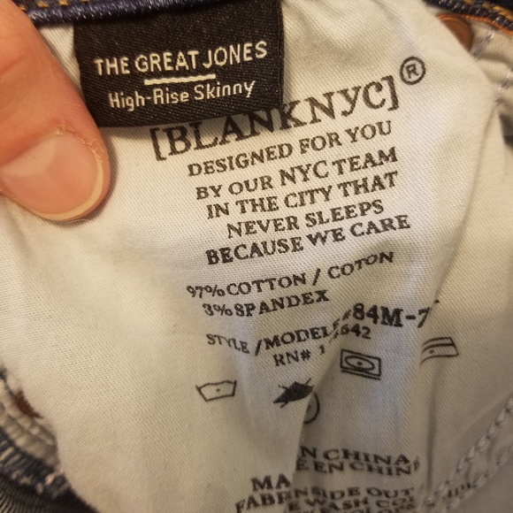 BLANK NYC Jeans - Picture 7 of 12